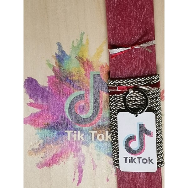 Χειροποίητη Αρωματική Λαμπάδα Tik Tok Με Ξύλινη Βάση που κρεμιέται ως διακοσμητικό Καδράκι (2024275)