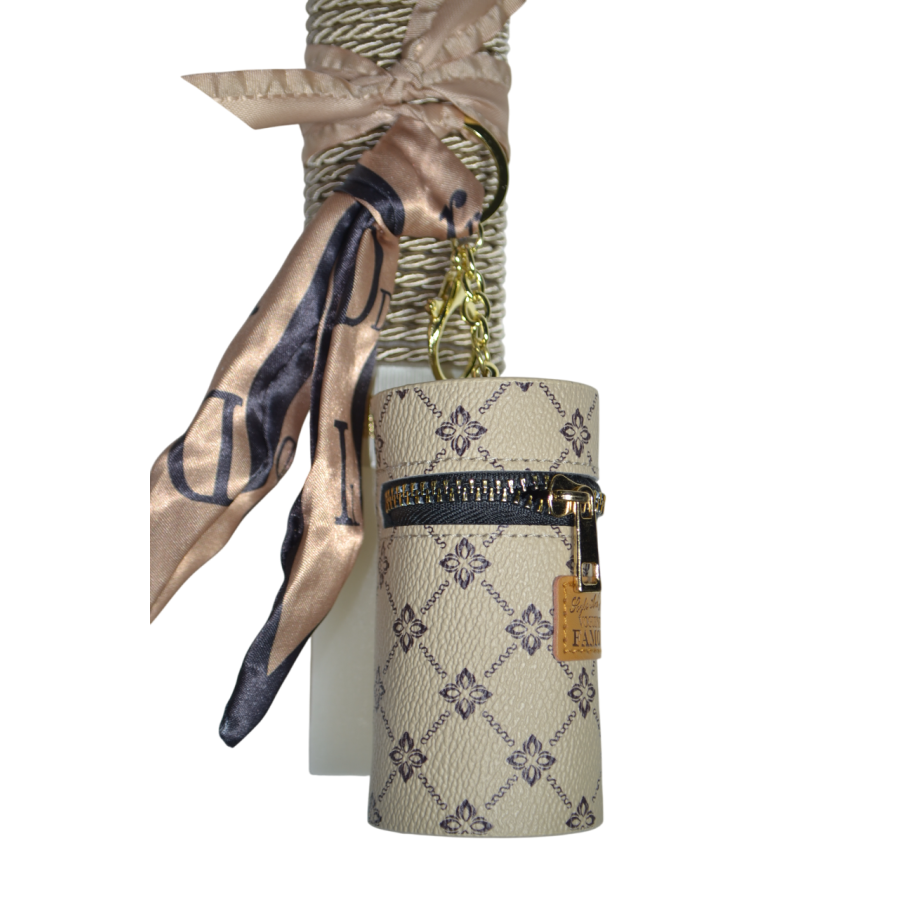 Χειροποίητη Αρωματική Λαμπάδα Με Μπρελόκ Στρογγυλό πορτοφολάκι Brown Famous (2026114)