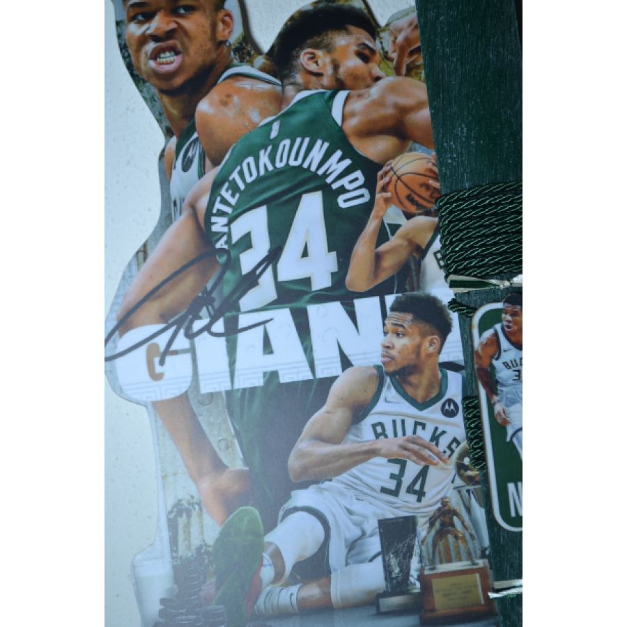 Χειροποίητη Αρωματική Λαμπάδα Με τον Gianni σε ξύλινη Διακοσμητική Βάση (2026146)