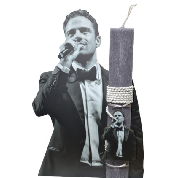 Χειροποίητη Αρωματική Λαμπάδα Με τον Διάσημο Τραγουδιστή σε Διακοσμητική Βάση (2026162)