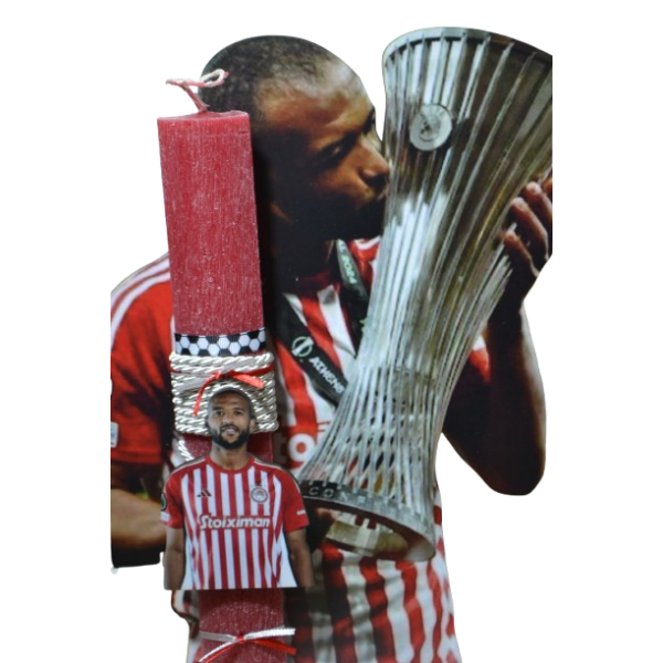 Χειροποίητη Αρωματική Λαμπάδα Με τον μαροκινό σκόρερ  σε ξύλινη Διακοσμητική Βάση (2026164)