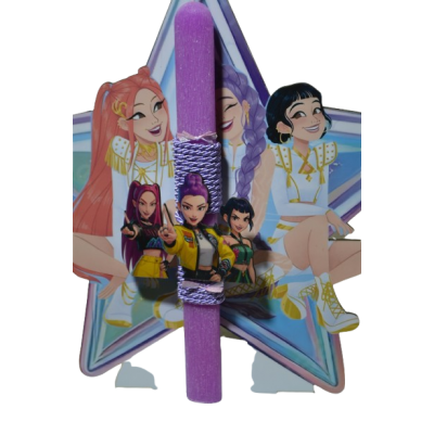 Χειροποίητη Αρωματική Λαμπάδα Με τo Διάσημo Group Huntrix σε Διακοσμητική Βάση (2026244)